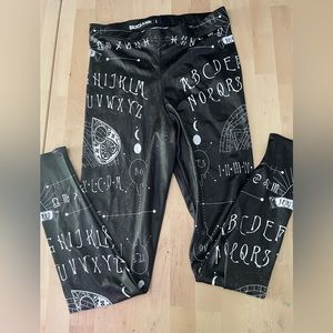 L - Blackmilk ouija board leggings